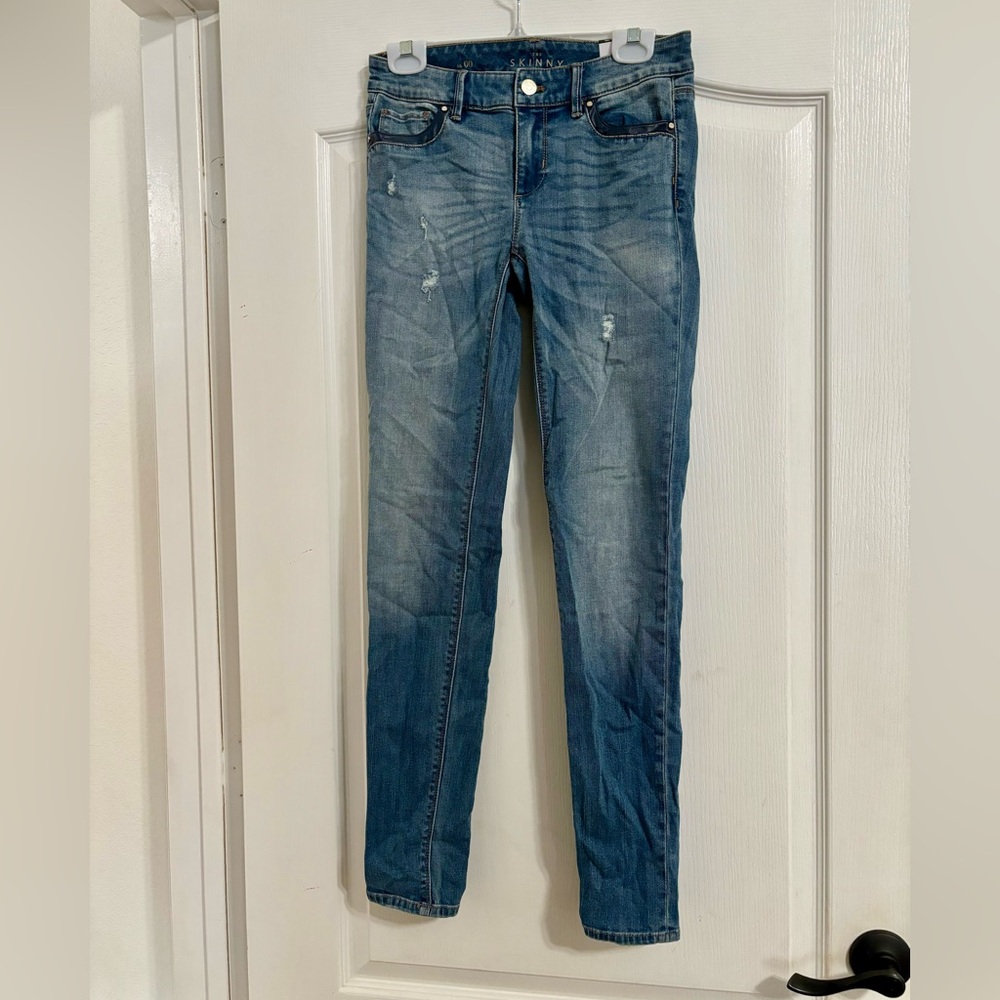 NWT White House Black Market skinny jeans JUST REDUCED